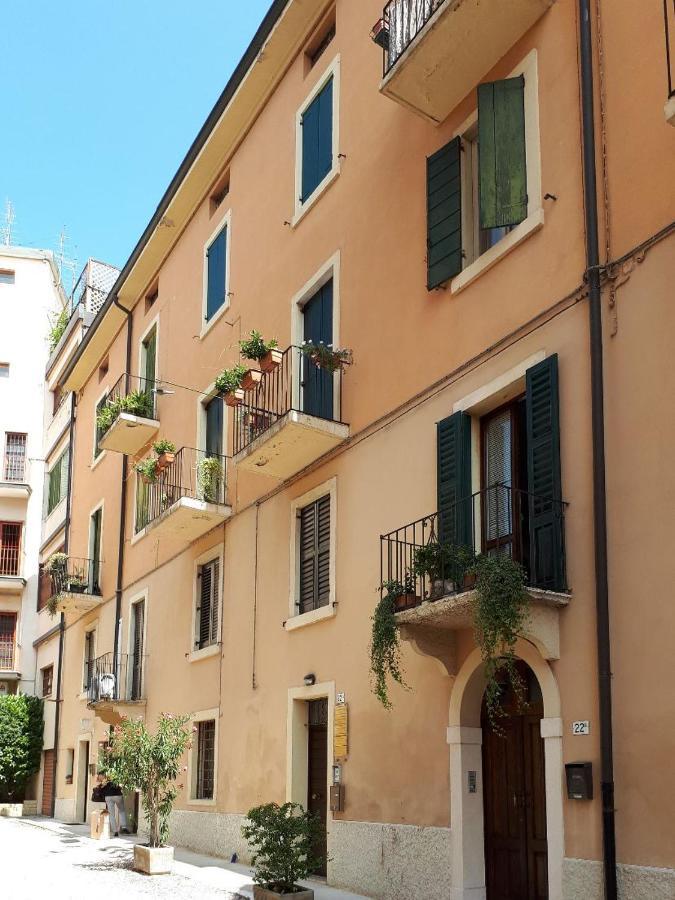 Casa Myriam Lägenhet Verona Exteriör bild